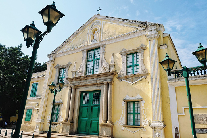 又一巨星与瓜迪奥拉分裂,其经纪人地下炮轰球员遭到羞怒不可忍!:英亚官网(图2) 英亚官网